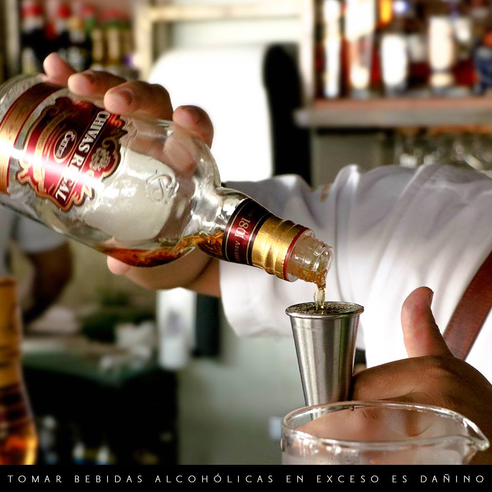 Coctelería - Chivas Extra