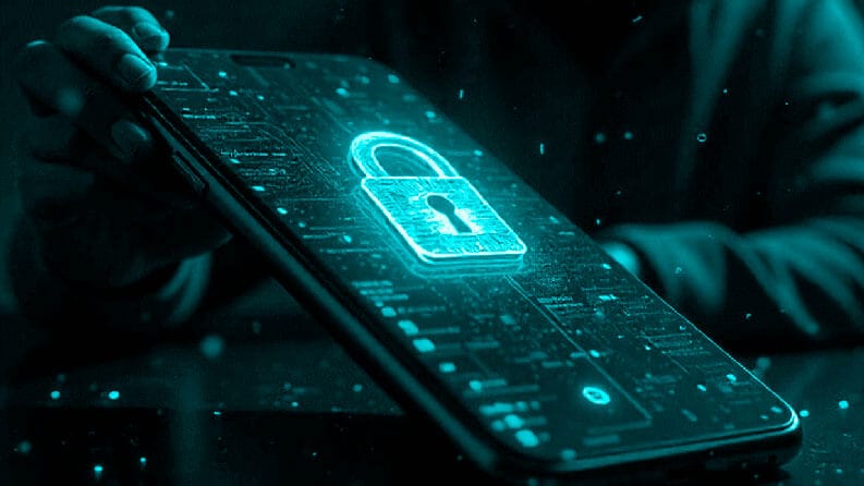 Un teléfono móvil con un gráfico digital de un candado, simbolizando la seguridad informática y la protección de datos.