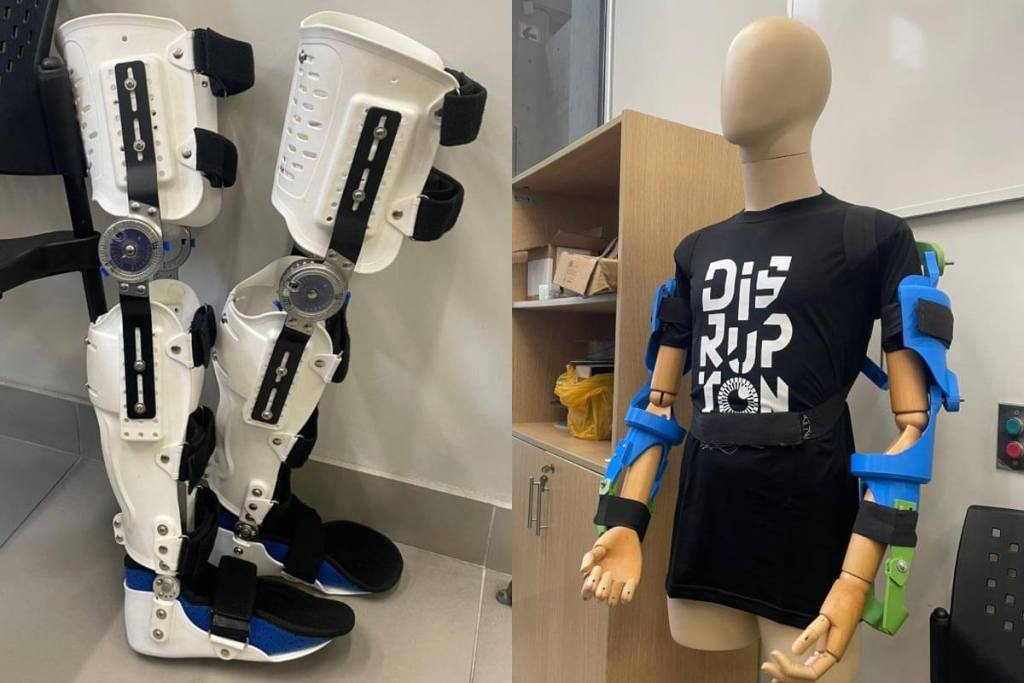 Exoesqueleto pasivo diseñado para facilitar el movimiento cotidiano de personas mayores, mostrando un dispositivo en una estructura ergonómica al lado de un maniquí con brazos asistidos.
