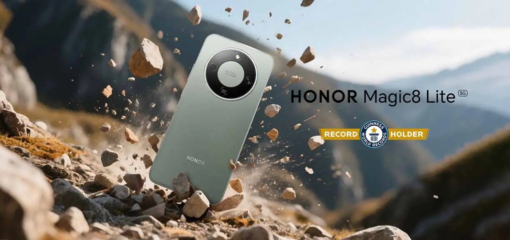 Un teléfono HONOR Magic8 Lite 5G en un entorno montañoso, con piedras volando alrededor y un distintivo de récord mundial de Guinness.
