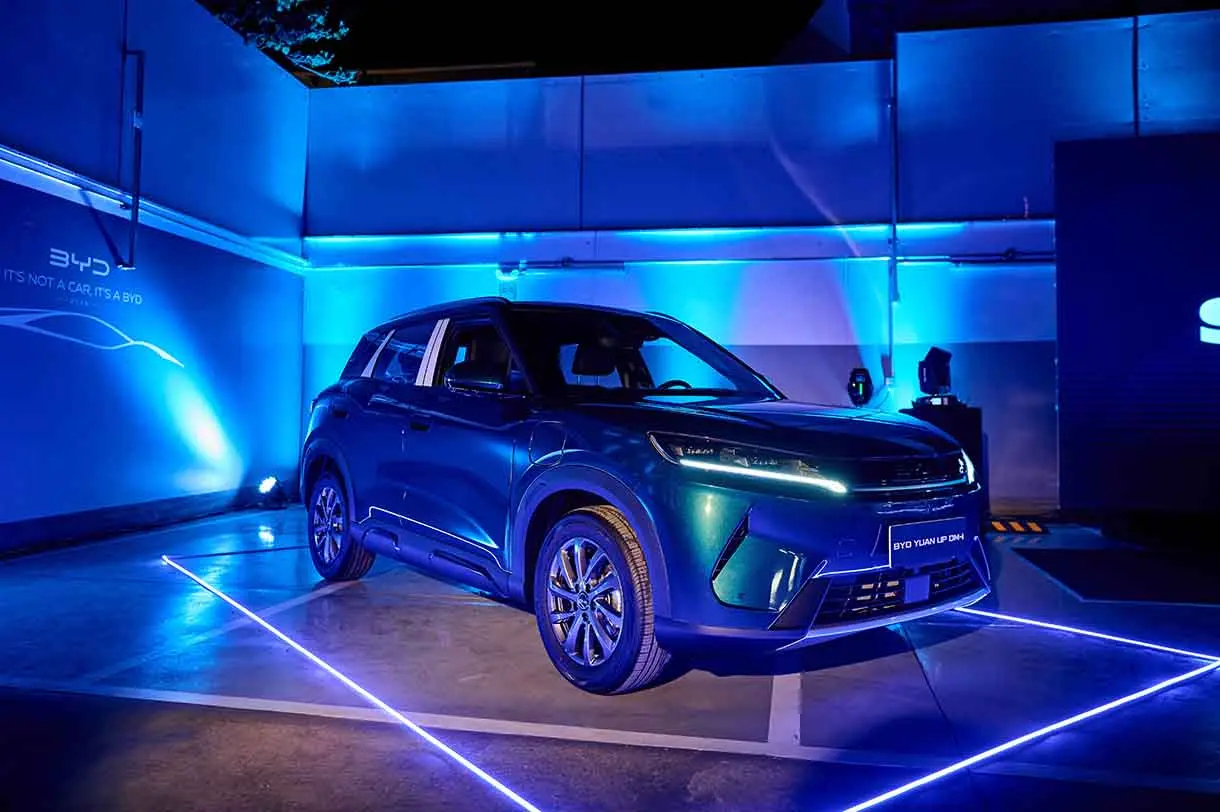 BYD lanza la Yuan Up Súper Híbrida Enchufable en Perú