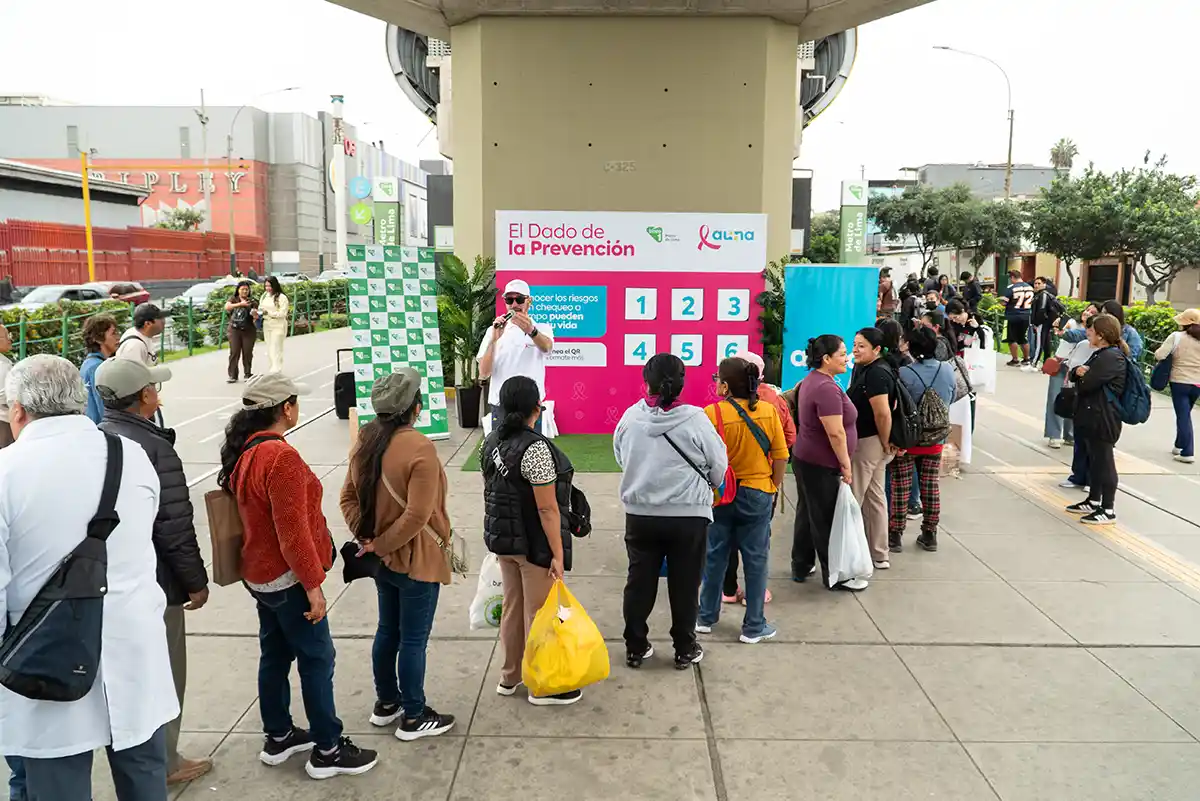 Jornada de prevención de cáncer de mama llegó a más de 8 mil mujeres en Perú