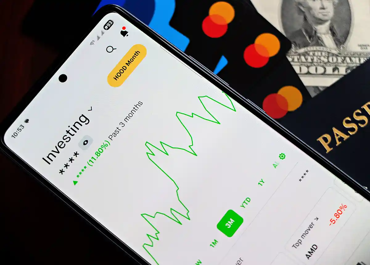 Opciones de inversión que los jóvenes están sumando al banco tradicional